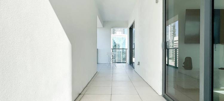 高端布里克尔公寓(Exclusive Condo in Glamorous Brickell)图片