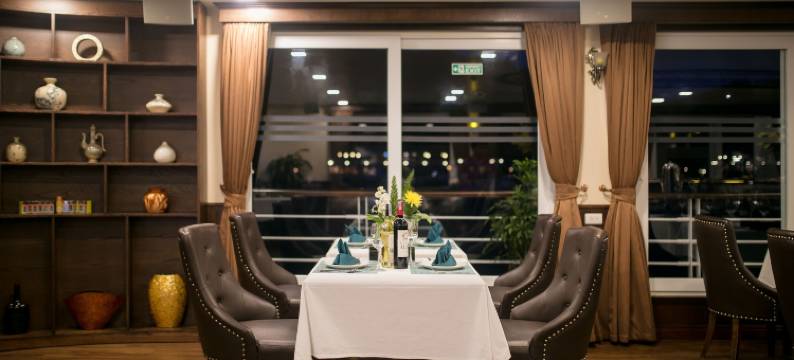 蒙彻利船屋(Mon Cheri Cruises)图片