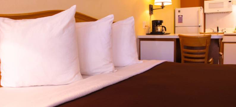 Suburban Studios 阿尔伯克基 上城(Suburban Studios Albuquerque Uptown)图片