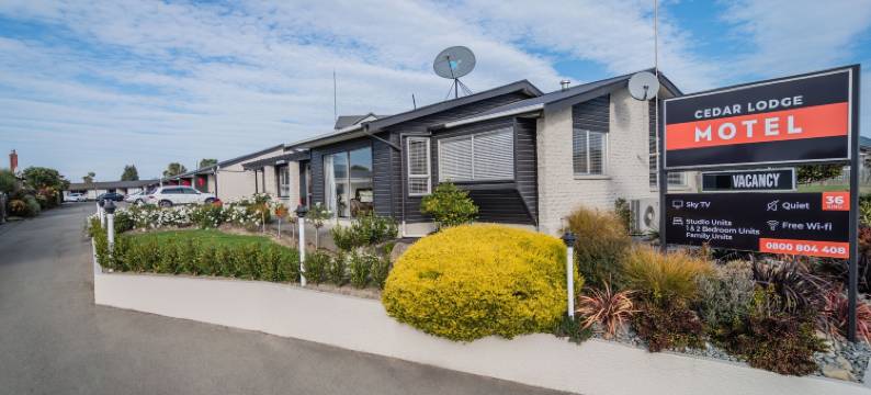 雪松汽车旅馆(Cedar Lodge Motel)图片