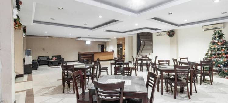 红多兹酒店-近美娜多巴胡购物中心(RedDoorz Near Bahu Mall Manado)图片