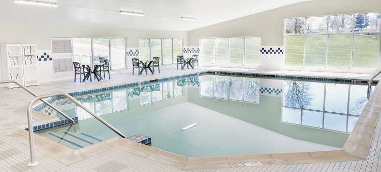 兰卡斯特阿米什城丽怡酒店(Parkview Inn & Suites, Lancaster Amish Country, PA)图片