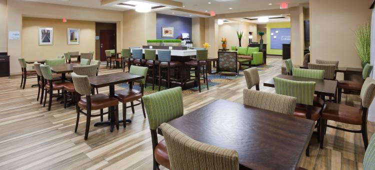 Holiday Inn Express & Suites Fort Dodge图片