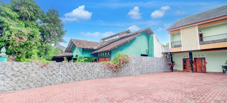 近阿迪苏西普托机场的O Joglo Sorogenen酒店(Hotel O Sleman Near Bandara Adi Sutjipto Formerly Joglo Sorogenen)图片