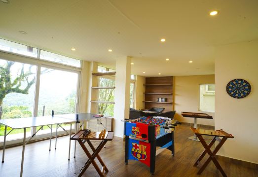 Shola Crown Resort - Munnar Hotel Overview