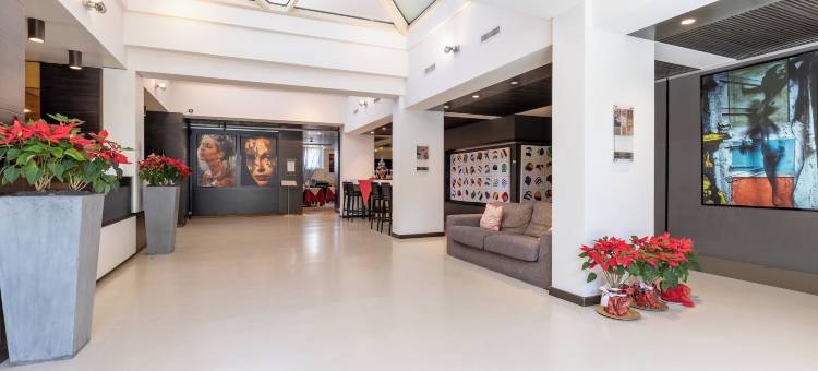 瓦拉尔酒店(Wall Art Hotel & Residence)图片