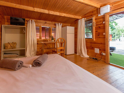 地中海三星露营地