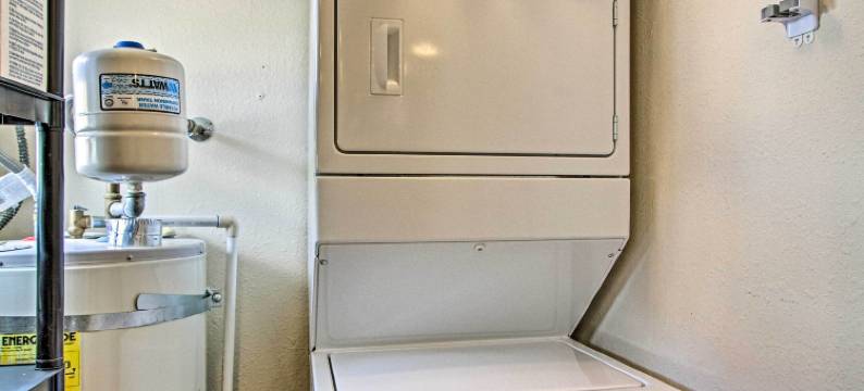 位于市中心附近，有火坑的可爱塔科马小屋！(Lovely Tacoma Cottage w/ Fire Pit, Near Dtwn!)图片