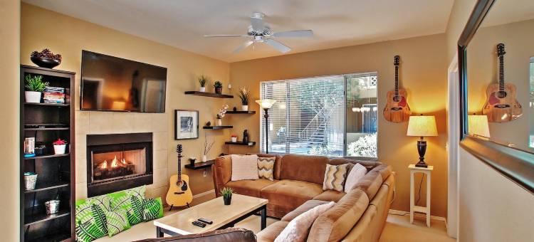靠近贝莱尔高尔夫俱乐部！带泳池的凤凰城住所(Near Bellair Golf Club! Phoenix Abode w/ Pool)图片