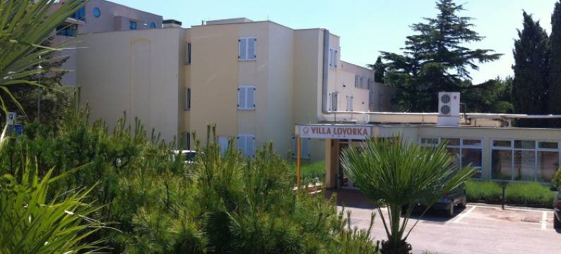 德拉兹卡路瓦卡度假别墅酒店(Villa Lovorka - Hotel Resort Dražica)图片