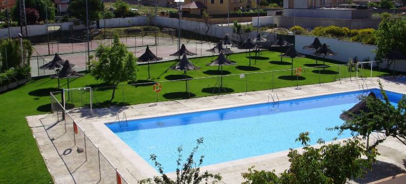 塞哥维亚大教堂酒店(Puerta de Segovia)图片