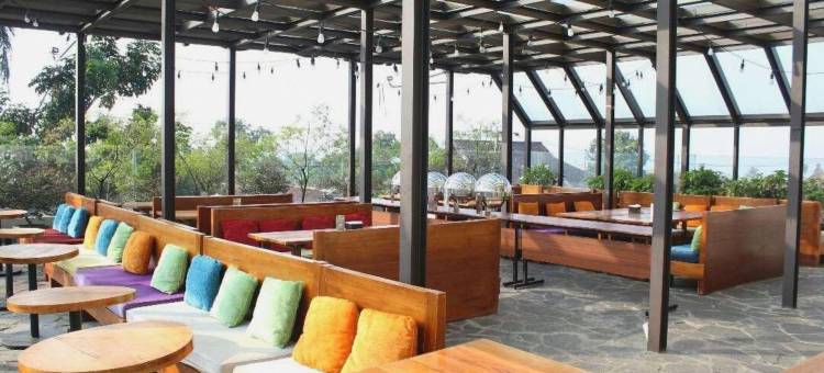 苏卡布米阳台酒店(Balcony Hotel Sukabumi)图片