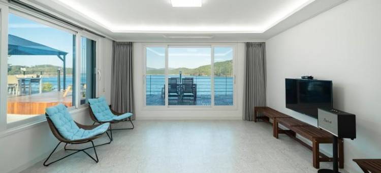 Geoje Island Eon Pool Villa Pension图片