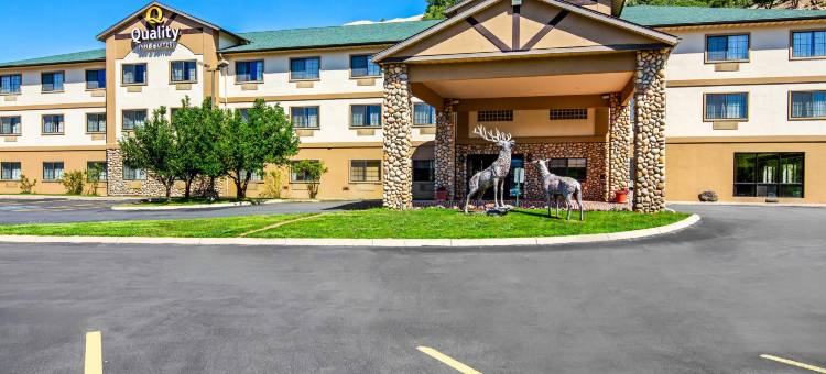 韦尔谷凯艺套房酒店(Quality Inn & Suites Vail Valley)图片