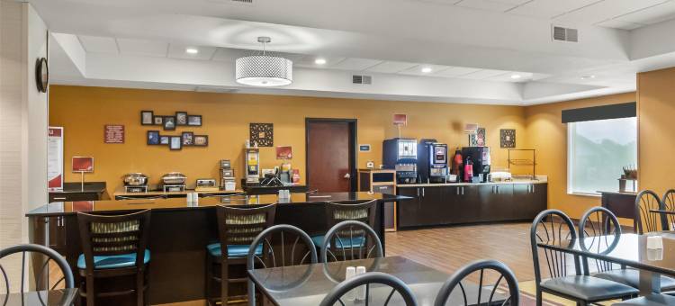 普鲁斯海华沙贝斯特韦斯特优质酒店(Best Western Plus Hiawatha Hotel)图片