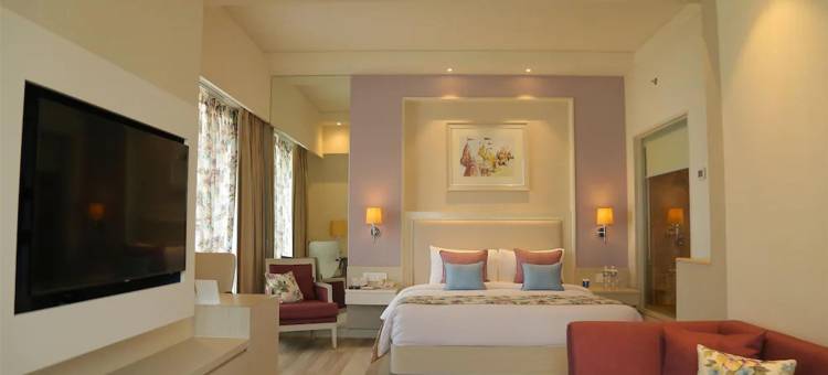 巴夫那加尔艾菲瑟萨洛瓦精选酒店(Efcee Sarovar Premiere Bhavnagar)图片