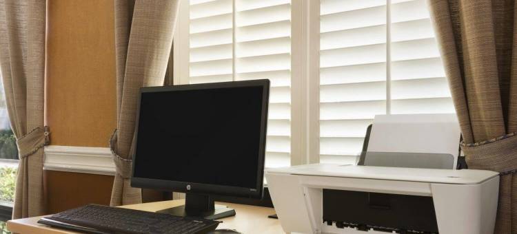 沃尔顿堡滩玛丽埃斯特呗盟套房酒店(Baymont by Wyndham Fort Walton Beach Mary Esther)图片