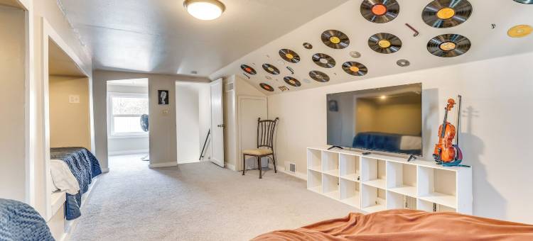 适合家庭的安大略中心位置之家(Family-Friendly Ontario Home in Central Location!)图片