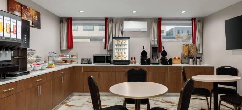 温德姆华美达布鲁克林帝国大道酒店(Ramada by Wyndham Brooklyn Empire Blvd)图片