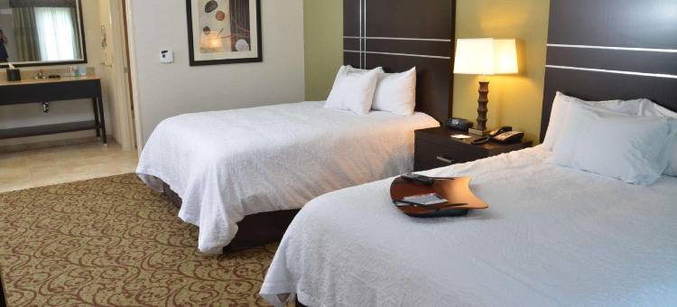 莎朗欢朋酒店(Hampton Inn & Suites Sharon)图片