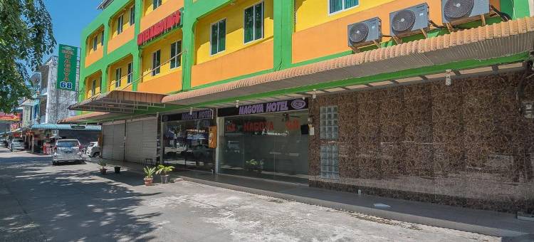 红多兹酒店-近巴淡岛纳格雅城市布道2号(RedDoorz near Nagoya Citywalk Batam 2)图片