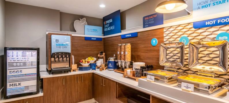 卡马利略套房智选假日酒店(Holiday Inn Express & Suites CAMARILLO by IHG)图片