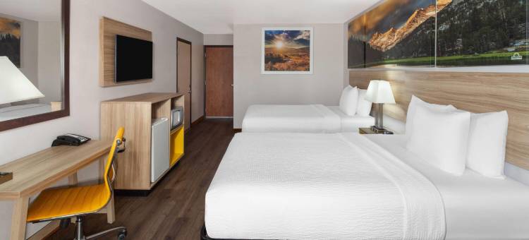 艾尔威海兹/斯波坎机场戴斯套房酒店(Days Inn & Suites by Wyndham Spokane Airport Airway Heights)图片