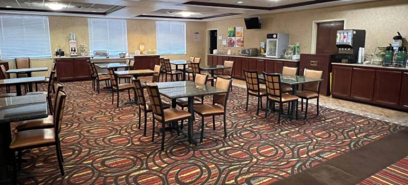 品质套房酒店米德兰北环路250(Quality Suites Midland North Loop 250)图片