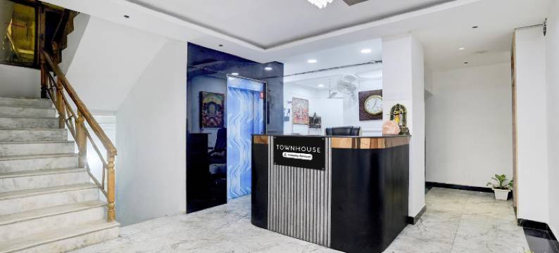 Super Townhouse Mohali Bus Terminal Formerly Hotel Hm Crystal图片