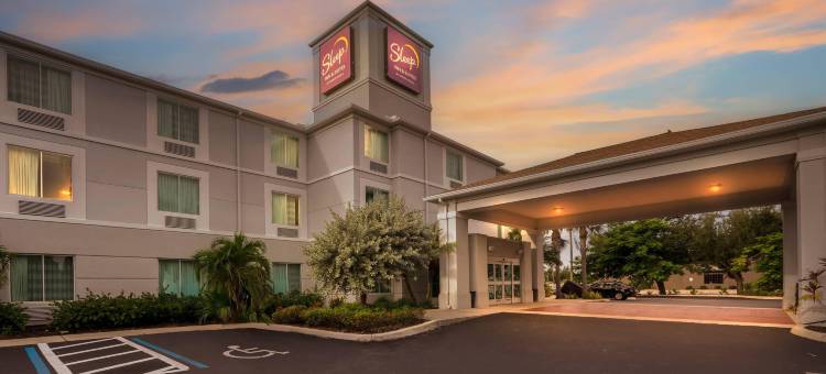 蓬塔戈尔达夏洛特港舒眠套房酒店(Sleep Inn & Suites Port Charlotte-Punta Gorda)图片