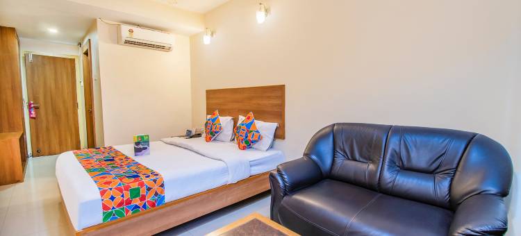 FabHotel 简斯豪华酒店(FabHotel Jansi Deluxe - Nr Gandhipuram Bus Stand)图片