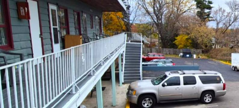 经济旅馆卡迪亚克MI by Hotel O(Economy Inn Cadillac MI by Hotel O)图片