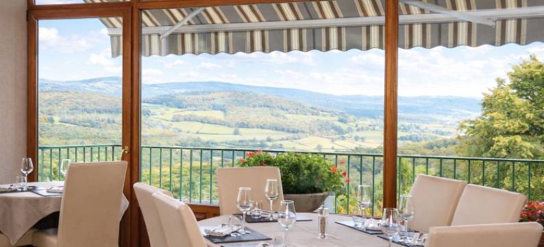 古老玛翁之家酒店(Logis Hôtel-Restaurant Au Vieux Morvan, au cœur de la Bourgogne, Piscine & Spa, Hôtel Climatisé)图片