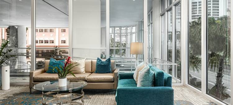 萨拉索塔希尔顿安泊酒店(Embassy Suites by Hilton Sarasota)图片