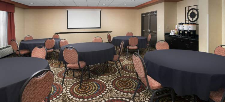 希尔顿欢朋酒店-勒诺城(Hampton Inn Lenoir City)图片