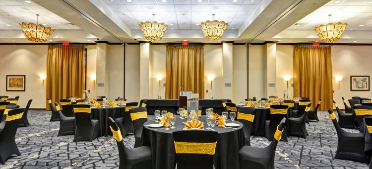 萨凡纳机场希尔顿安泊酒店(Embassy Suites by Hilton Savannah Airport)图片