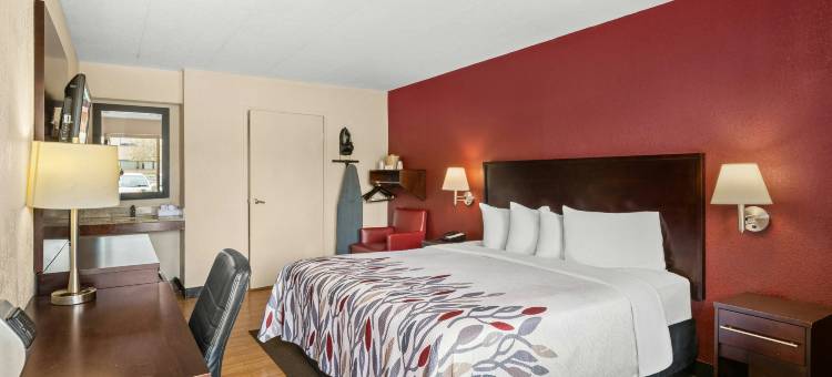 兰辛东密歇根州立大学红顶酒店(Red Roof Inn Lansing East - MSU)图片