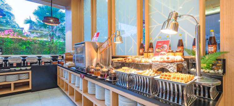 普吉岛蒂瓦娜芭东华美达酒店(Ramada by Wyndham Phuket Deevana Patong)图片