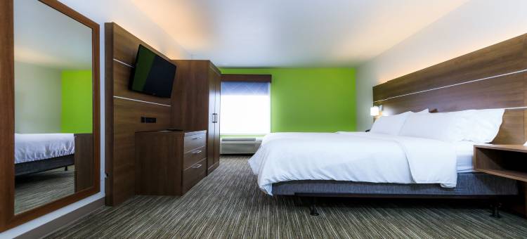 Holiday Inn Express 欧塞奇比奇(Holiday Inn Express Osage Bch - Lake of the Ozarks)图片