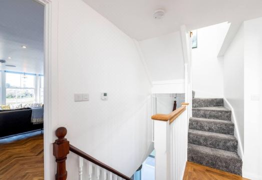 Luxurious 2 Bedroom Apartment with Estuary View Hotel Overview