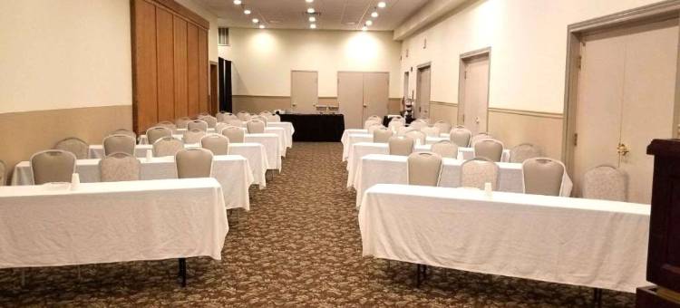 I-74 及 155 舒适套房酒店(Comfort Inn & Suites at I-74 and 155)图片