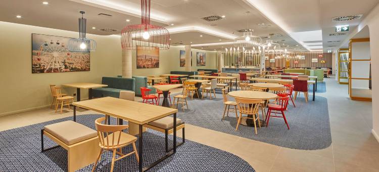 巴塞罗那费拉格兰维亚希尔顿欢朋酒店(Hampton by Hilton Barcelona Fira Gran Via)图片