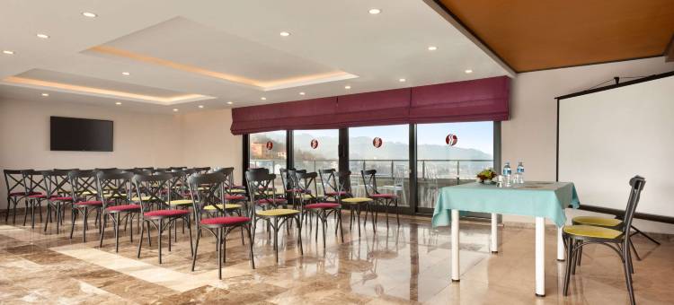 吉雷松皮拉齐兹温德姆华美达酒店(Ramada By Wyndham Giresun Piraziz)图片