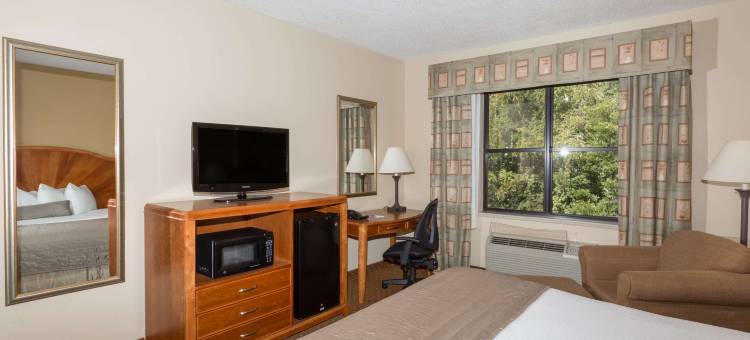 阿什维尔-比特摩尔呗盟套房酒店(Baymont by Wyndham Asheville/Biltmore Village)图片