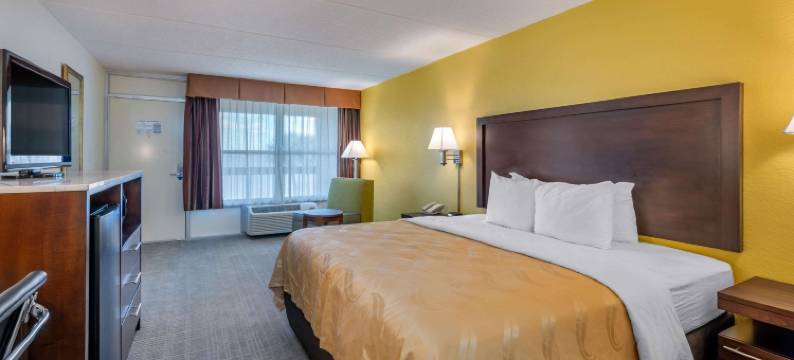 品质酒店&套房帕拉特卡河滨(Quality Inn & Suites Palatka Riverfront)图片