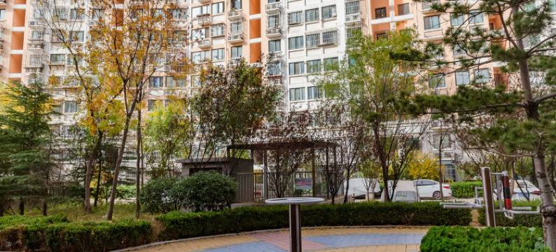 泉城园艺师四面荷花三面柳公寓(少年路分店)图片