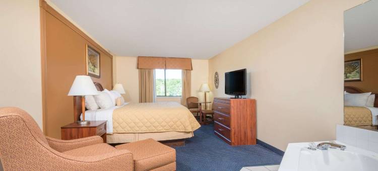 温德姆卡特利茨堡/阿什兰华美达酒店(Ramada by Wyndham Catlettsburg/Ashland)图片