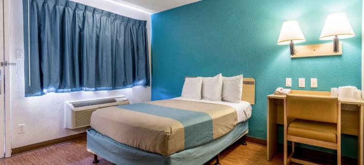 埃尔森特罗6号汽车旅馆(Motel 6 El Centro, CA)图片