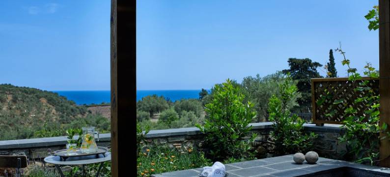 水池酒店(Kinsterna Hotel)图片