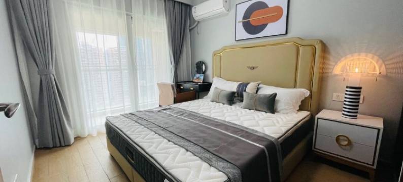 福田卓越中心舒适房三加一公寓(岗厦一路分店)图片